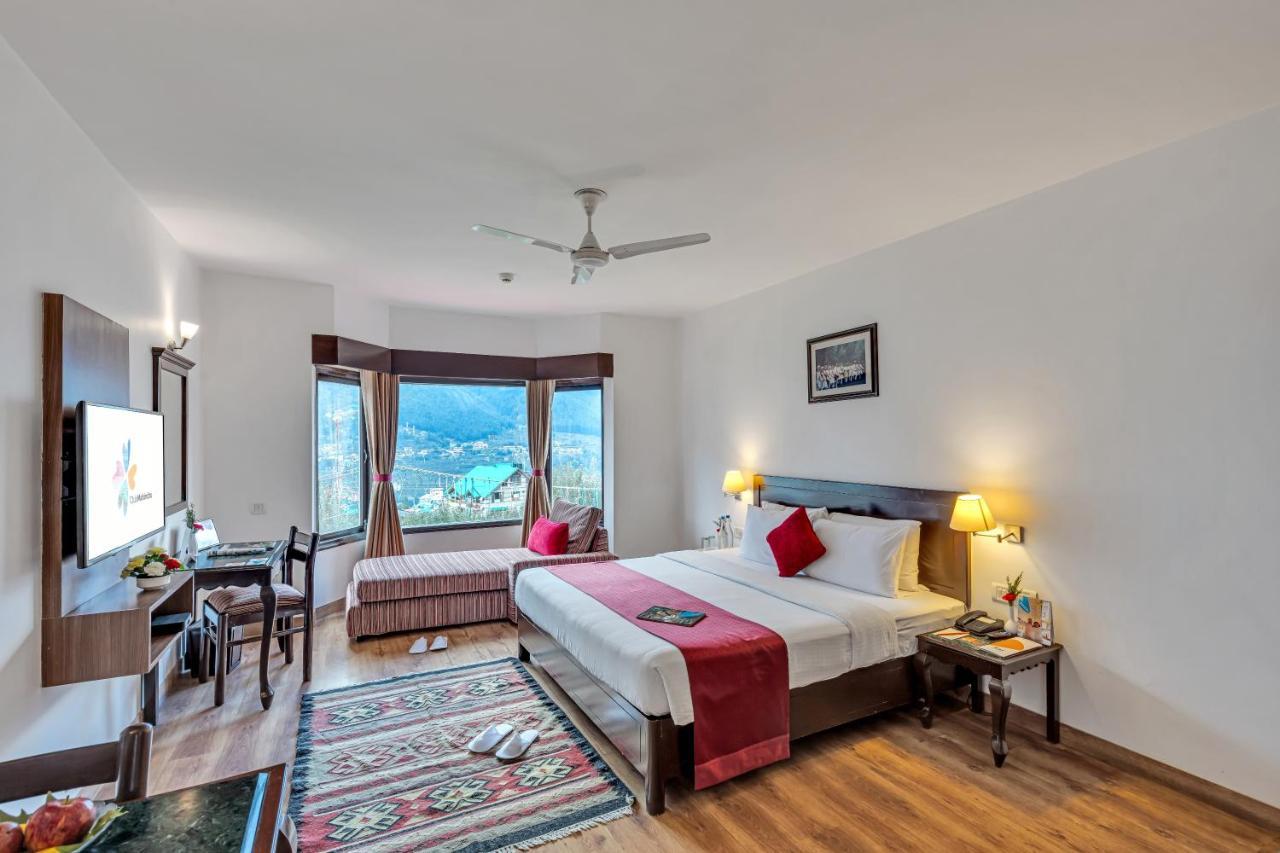Club Mahindra Snow Peaks Manali Hotel Exterior photo