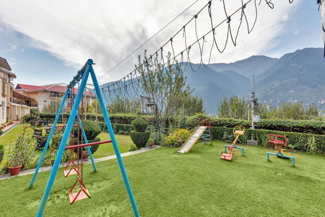 Club Mahindra Snow Peaks Manali Hotel Exterior photo